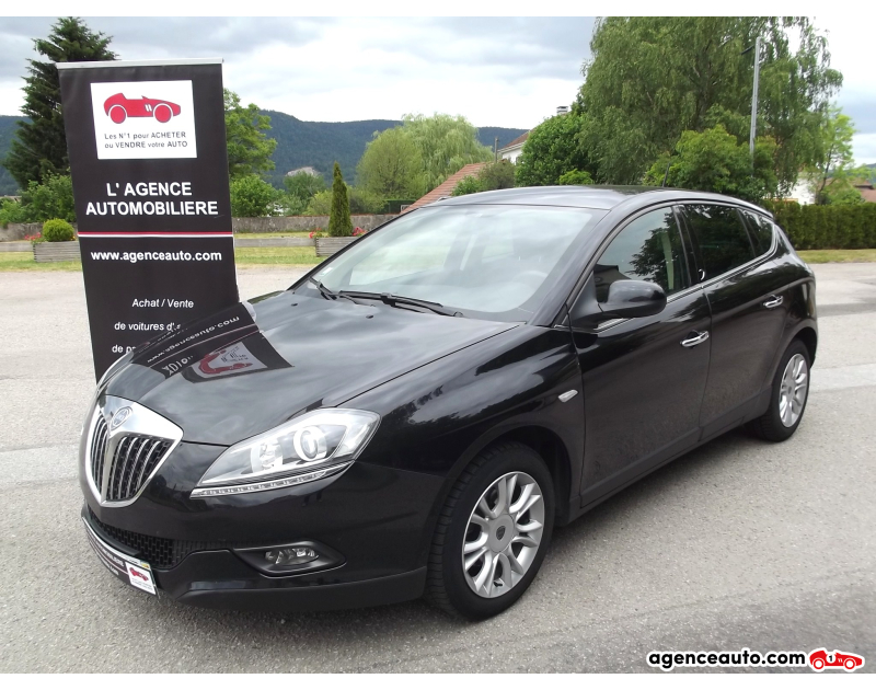 Achat voiture occasion, Auto occasion pas cher | Agence Auto Lancia Delta 1.6 MJT 120 ORO Violet Année 2010 Manuelle Essence