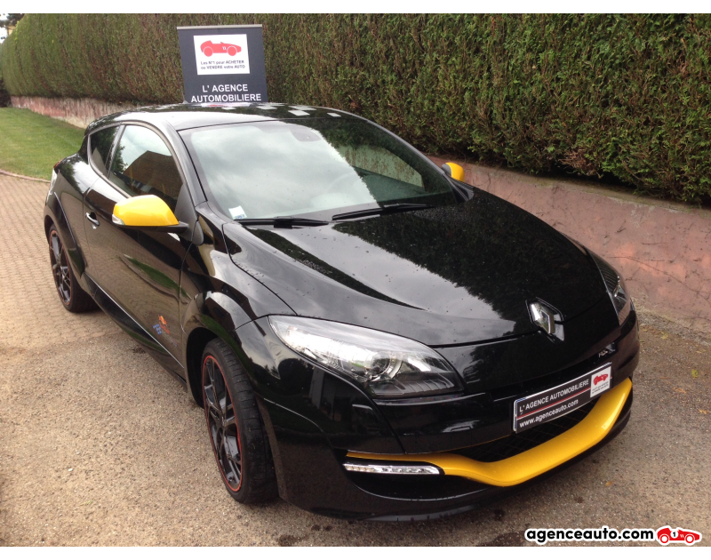 Compra de Carros Usados, Carros Usados Baratos | Auto Immo Renault Megane RS 2.0 16V 265 Red Bull Violet Ano 2012 Manuelle Essence