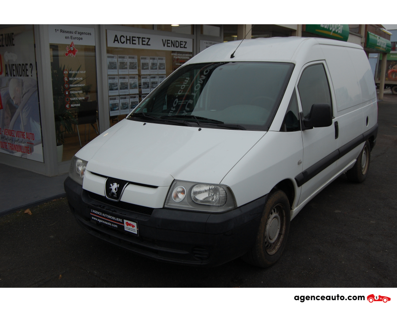 Achat voiture occasion, Auto occasion pas cher | Agence Auto Peugeot Expert 2.0 hdi 95ch confort équipé personne handicapée Violet Année 2006 Manuelle Diesel
