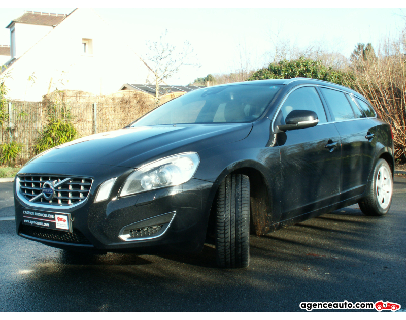 Achat voiture occasion, Auto occasion pas cher | Agence Auto Volvo V60 D5 Geartronic 205 Summum Violet Année 2010 Automatique Essence
