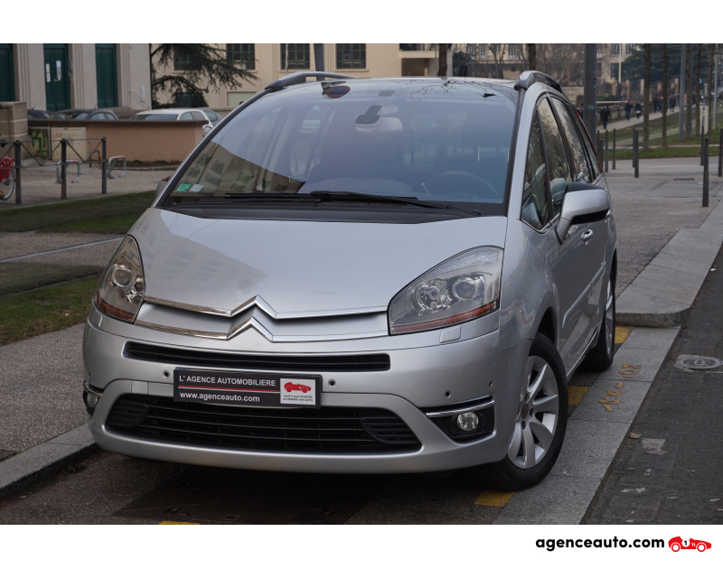 Achat voiture occasion, Auto occasion pas cher | Agence Auto Citroen C4 Picasso Grand 7 Places 2.0 HDi Exclusive 138 BMP6 99500km Violet Année 2010 Automatique Essence