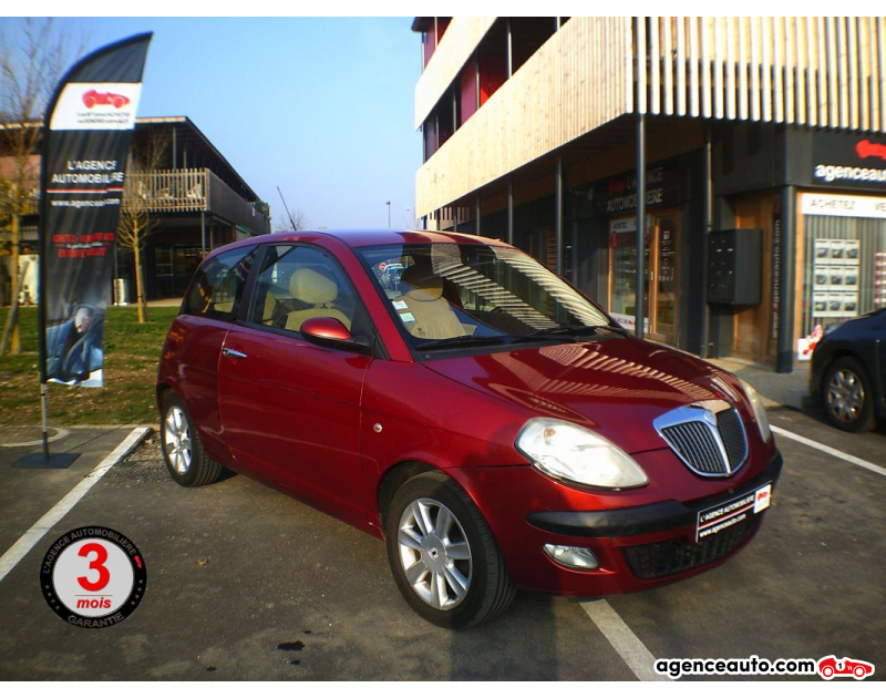 Achat voiture occasion, Auto occasion pas cher | Agence Auto Lancia Epsilon 1.3 MJTD 70 cv Violet Année 2006 Manuelle Diesel