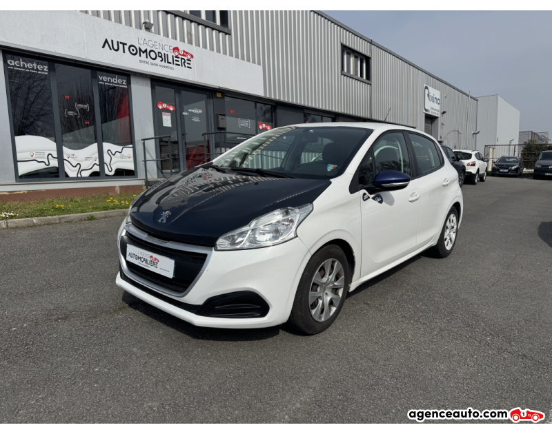 Achat voiture occasion, Auto occasion pas cher | Agence Auto Peugeot 208 68 CH VTI LIKE CLIM Blanc Année 2019 Manuelle Essence