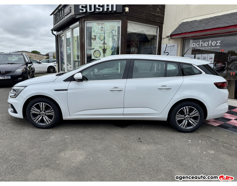Renault Megane IV ESTATE 1,5 BLUE DCI 115ch EVOLUTION Blanc 2022 — photo 2