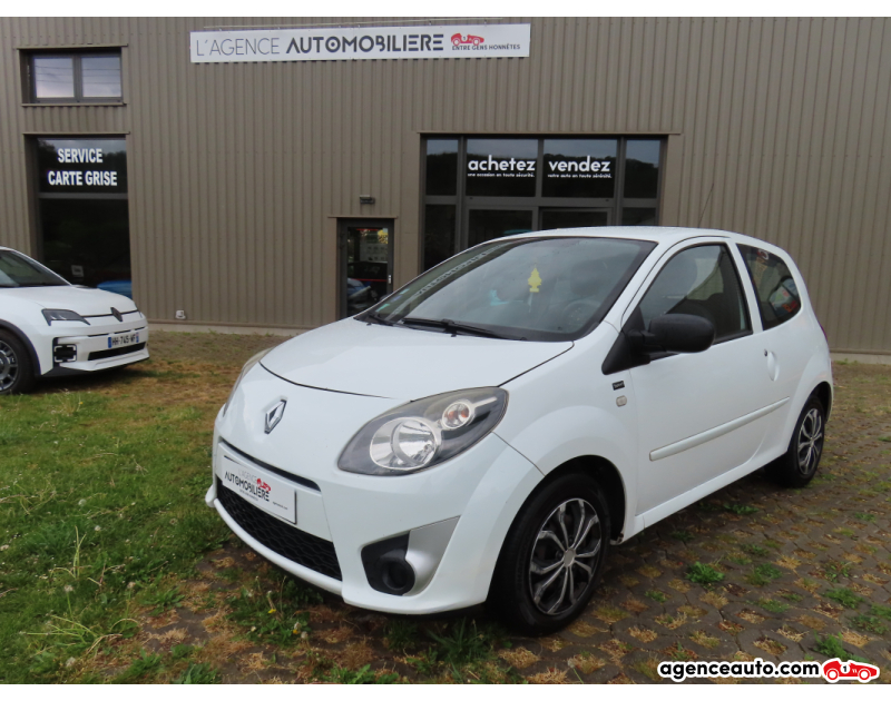 Acquisto Auto Usate, Auto Usate Economiche | Agenzia Automobiliare Renault Twingo 1.2 16V Yahoo Edition 75Cv Blanc Anno 2011 Manuelle Essence