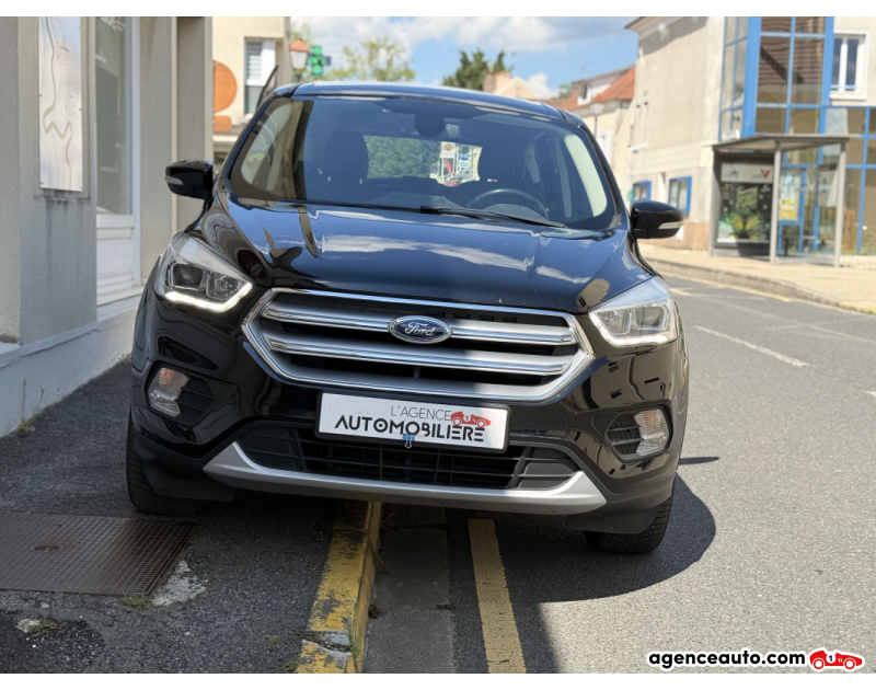 Ford Kuga II 1.5 TDCI 120 S&S 4X2 Titanium - 2019 — photo 2