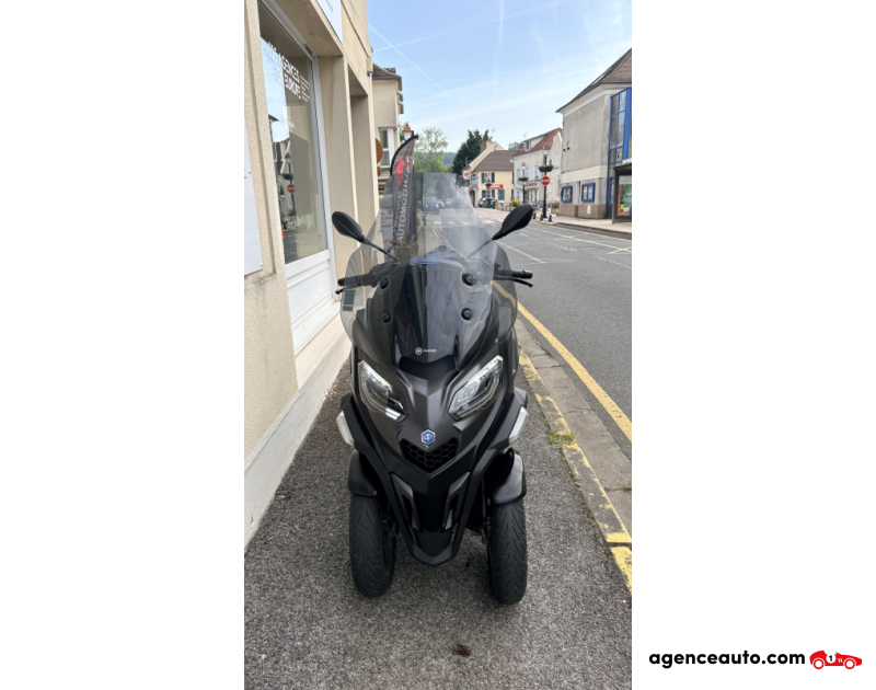 Piaggio MP3 530 HPE SPORT Noir 2022 Automatique Essence — photo 3