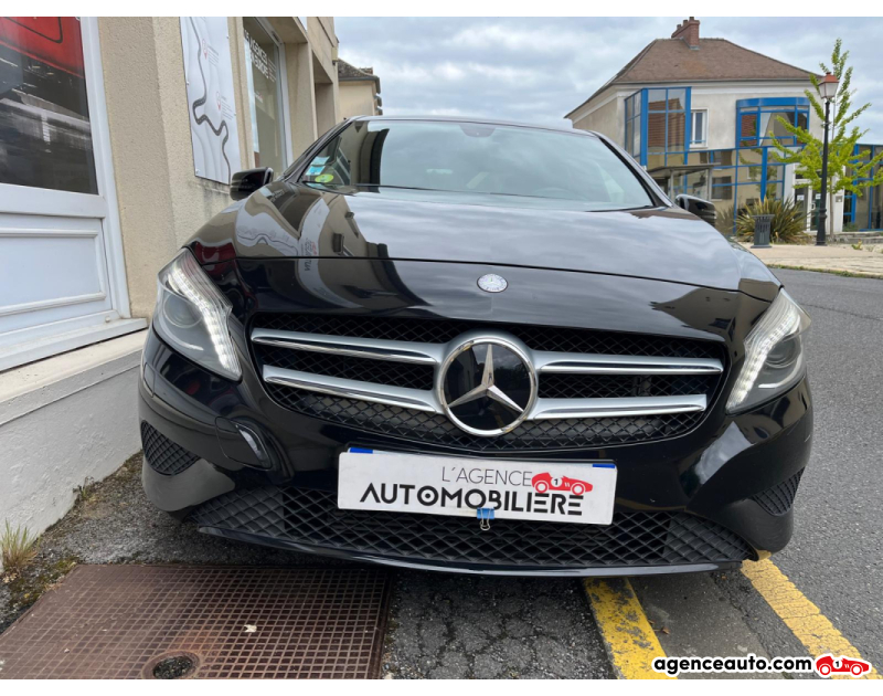 Mercedes Classe A III 200 CDI 2.1 SENSATION 7G-DCT Noir 2015 — photo 2