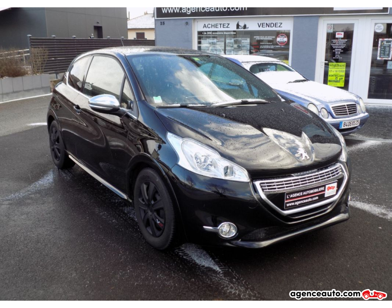 Achat voiture occasion, Auto occasion pas cher | Agence Auto Peugeot 208 1.6 HDI 115 CV XY Violet Année 2014 Manuelle Diesel
