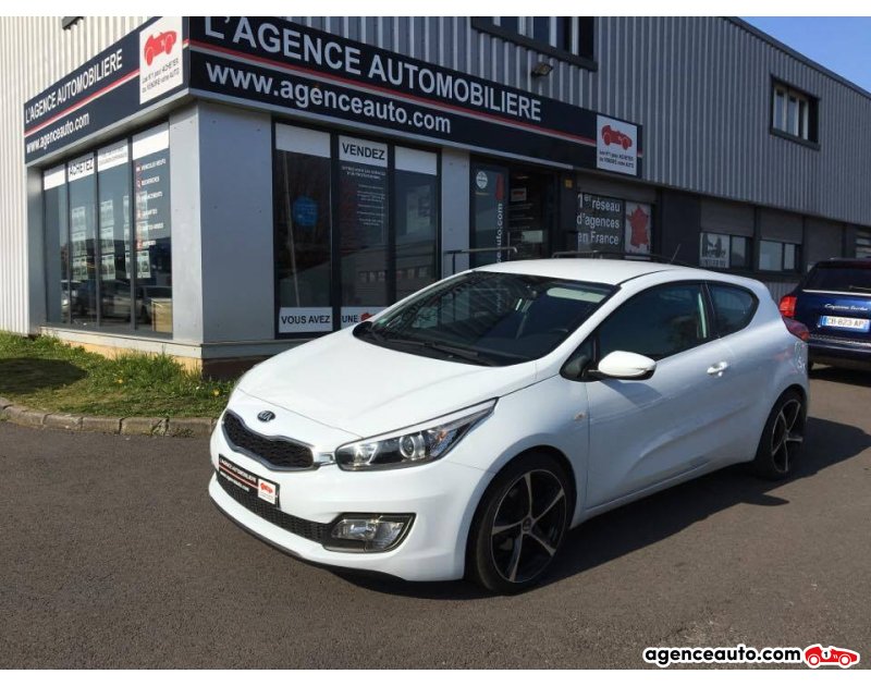 Achat voiture occasion, Auto occasion pas cher | Agence Auto Kia Pro Ceed 1.6 CRDI 110 CH STYLE Violet Année 2013 Manuelle Essence
