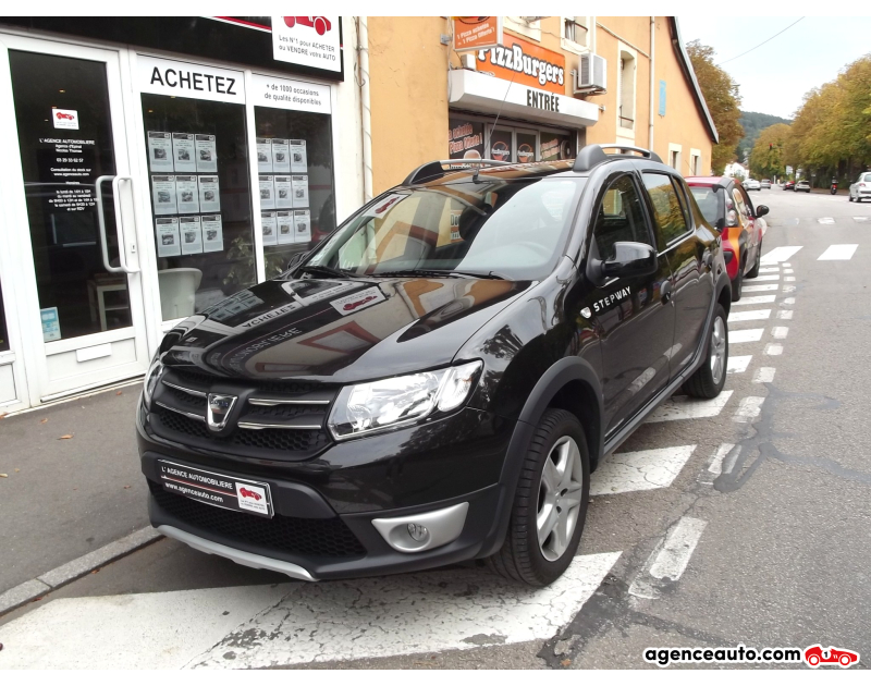 Achat voiture occasion, Auto occasion pas cher | Agence Auto Dacia Sandero 1.5 DCI 90 STEPWAY PRESTIGE Violet Année 2013 Manuelle Essence