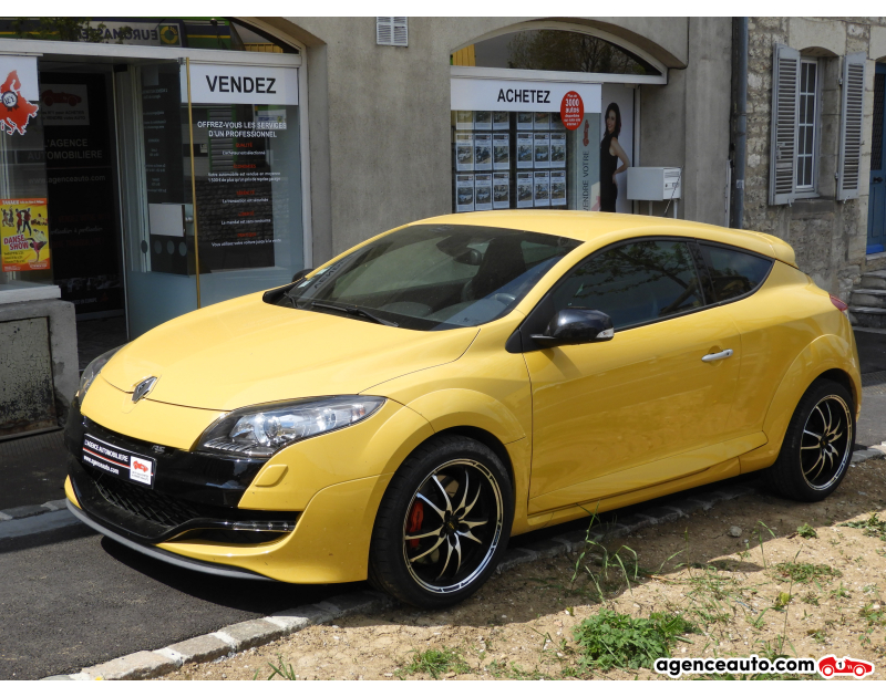 Achat voiture occasion, Auto occasion pas cher | Agence Auto Renault Megane 2.0 Turbo 250 ch RS Violet Année 2010 Manuelle Essence