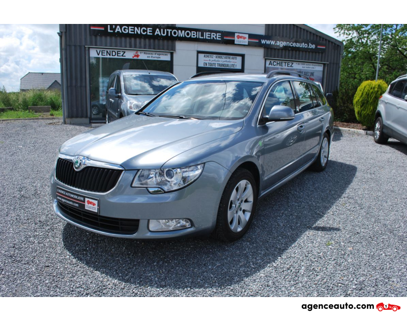 Achat voiture occasion, Auto occasion pas cher | Agence Auto Skoda Superb 1.6 CR TDi GreenLine Ambition,Xénon,Gps,Clim... Violet Année 2012 Manuelle Diesel