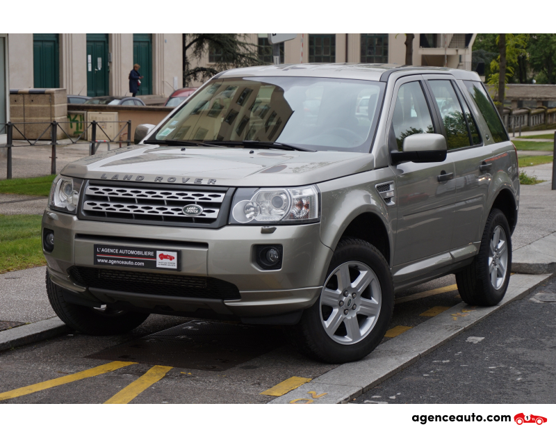Aankoop Gebruikte Auto, Goedkope Gebruikte Auto | Agence Auto Land Rover Freelander II SD4 S 190CH BVA 79500km Violet Jaar 2011 Automatique Essence