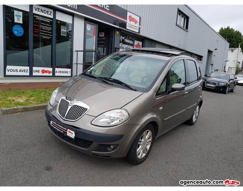 Achat voiture occasion, Auto occasion pas cher | Agence Auto Lancia Musa 1.9 JTD 100CH Violet Année 2006 Manuelle Diesel