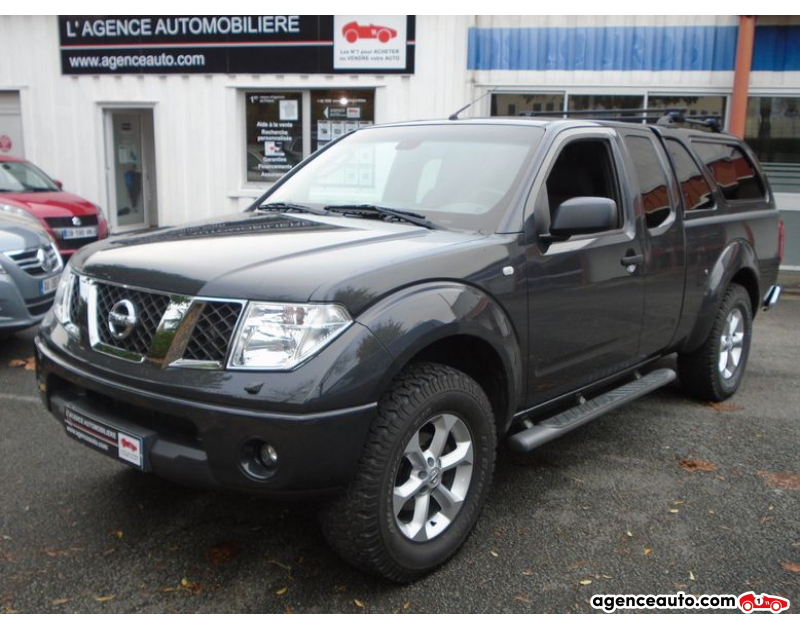 Achat voiture occasion, Auto occasion pas cher | Agence Auto Nissan Navara DCI 170 KING CAB / Hard Top Violet Année 2007 Manuelle Essence