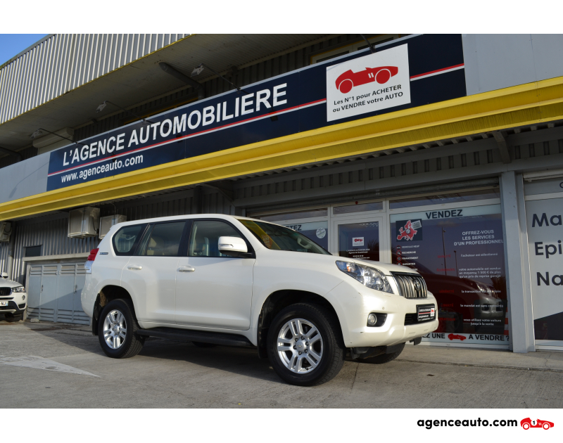 Acquisto Auto Usate, Auto Usate Economiche | Agenzia Automobiliare Toyota Land Cruiser 190 D-4D FAP Lounge BVA Violet Anno 2013 Automatique Diesel