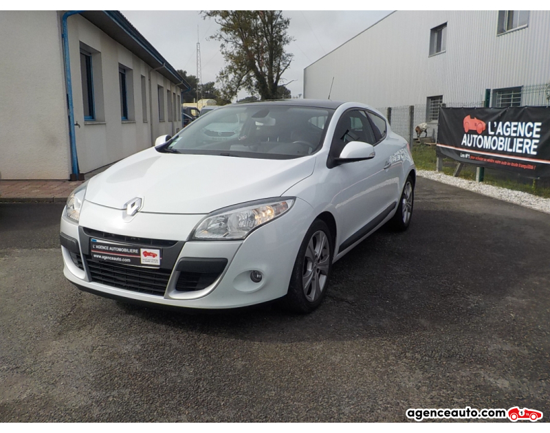 Compra de Coches Usados, Coches Usados Baratos %'|'% Agence Auto Renault Megane Coupe 1.9 dCi 130ch FAP Dynamique eco² Euro5 Violet Año 2011 Manuelle Diesel