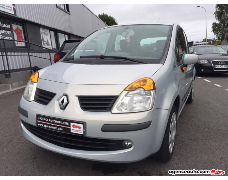 Achat voiture occasion, Auto occasion pas cher | Agence Auto Renault Modus 1.5 COSMOPOLITAN 80 CH Violet Année 2006 Manuelle Essence