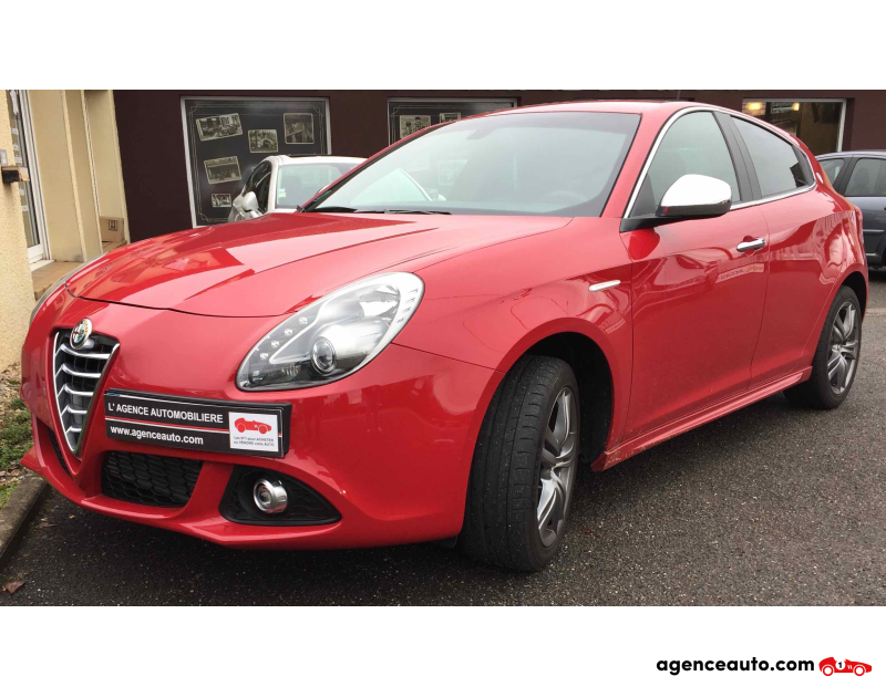 Compra de Carros Usados, Carros Usados Baratos | Auto Immo Alfa Romeo Giulietta Trofeo 150 2.0 Violet Ano 2014 Manuelle Essence