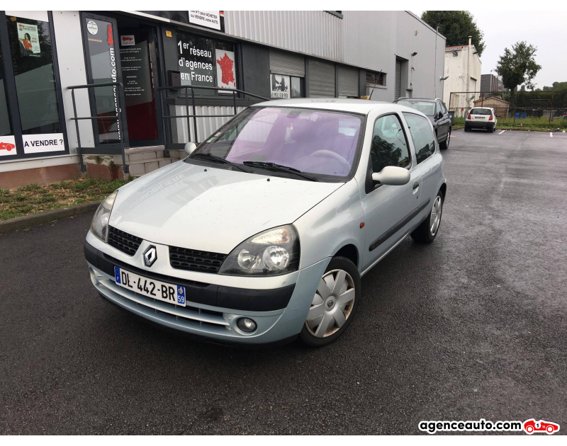 Achat voiture occasion, Auto occasion pas cher | Agence Auto Renault Clio 1.4 16S 100CH DYNAMIQUE Violet Année 2001 Manuelle Essence