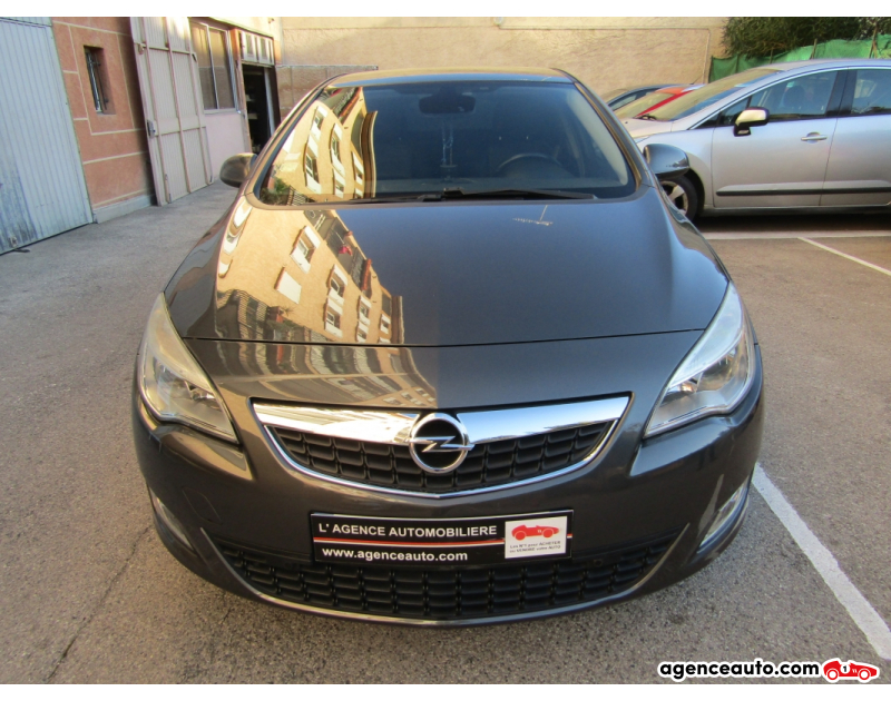 Achat voiture occasion, Auto occasion pas cher | Agence Auto Opel Astra 2,0 CDTI 160 COSMO Violet Année 2010 Automatique Diesel