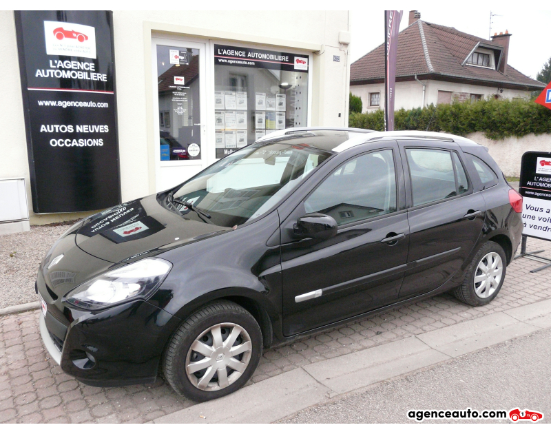 Achat voiture occasion, Auto occasion pas cher | Agence Auto Renault Clio III Estate 1,5 DCI 75  TomTom Live Violet Année 2013 Manuelle Essence
