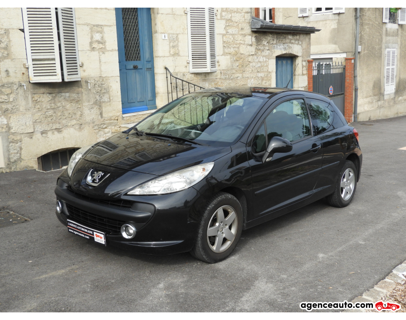 Achat voiture occasion, Auto occasion pas cher | Agence Auto Peugeot 207 1.4 75 ch trendy Violet Année 2008 Manuelle Essence