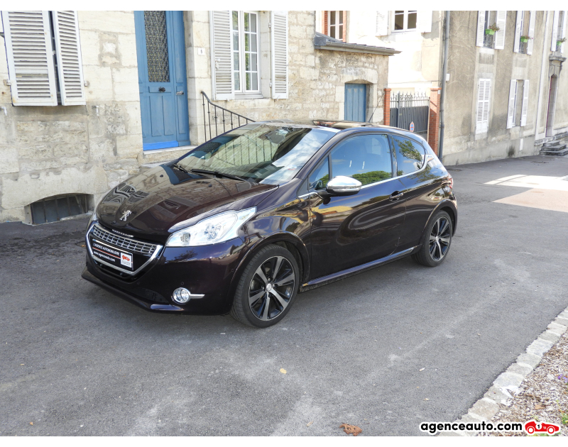 Achat voiture occasion, Auto occasion pas cher | Agence Auto Peugeot 208 1.6 hdi 115 xy Violet Année 2014 Manuelle Essence