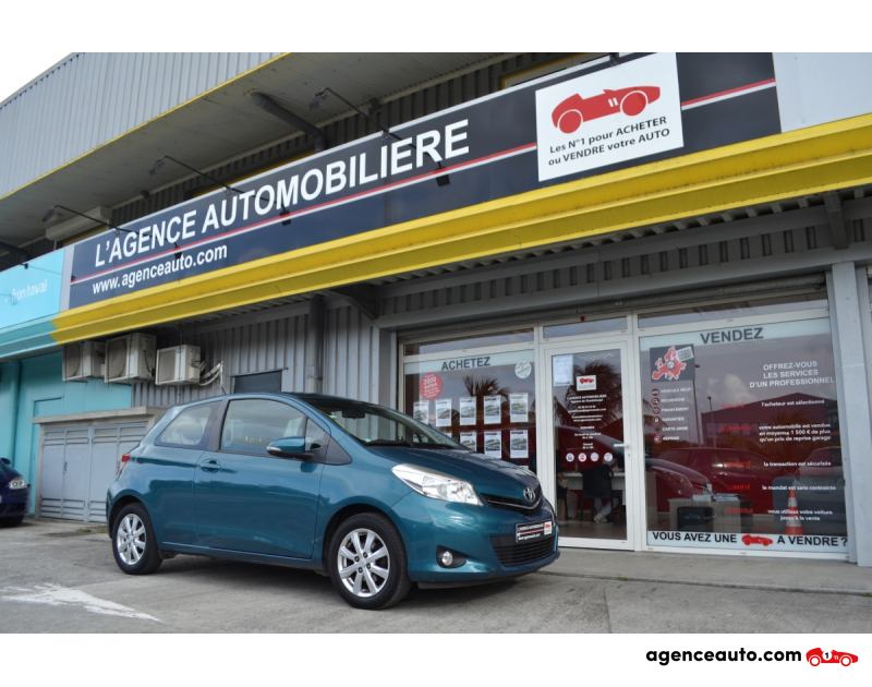 Achat voiture occasion, Auto occasion pas cher | Agence Auto Toyota Yaris 69 VVT-i Active 3p Violet Année 2012 Manuelle Essence
