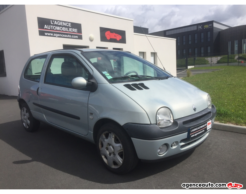Achat voiture occasion, Auto occasion pas cher | Agence Auto Renault Twingo 1.2 16v EXPRESSION Violet Année 2006 Manuelle Essence
