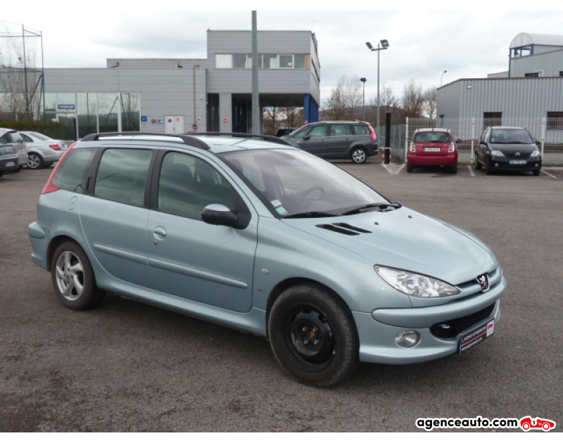 Compra de Carros Usados, Carros Usados Baratos | Auto Immo Peugeot 206 SW 1.6 110 CV XS PRENIUM Violet Ano 2004 Manuelle Essence