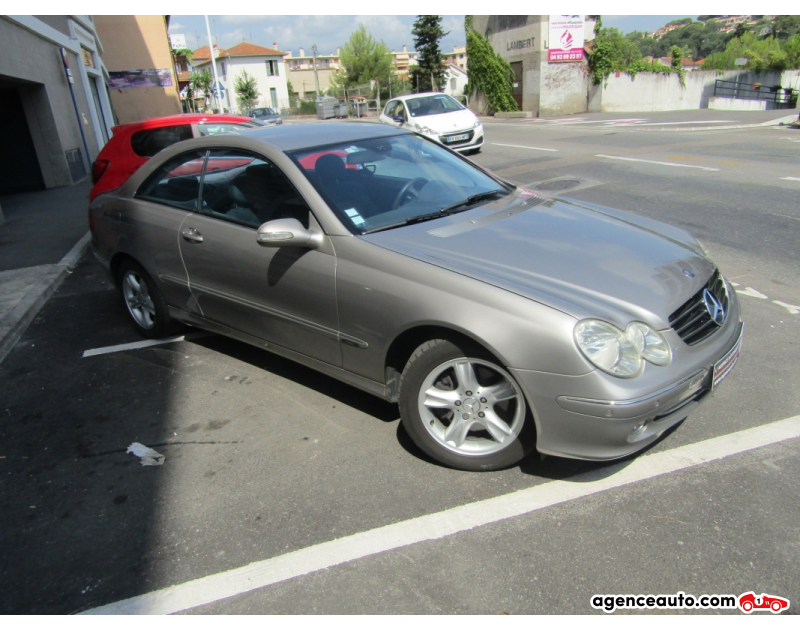 Achat voiture occasion, Auto occasion pas cher | Agence Auto Mercedes CLK COUPE ESS. 240 AVANTGARDE  BVA 73000 KM Violet Année 2005 Automatique Essence