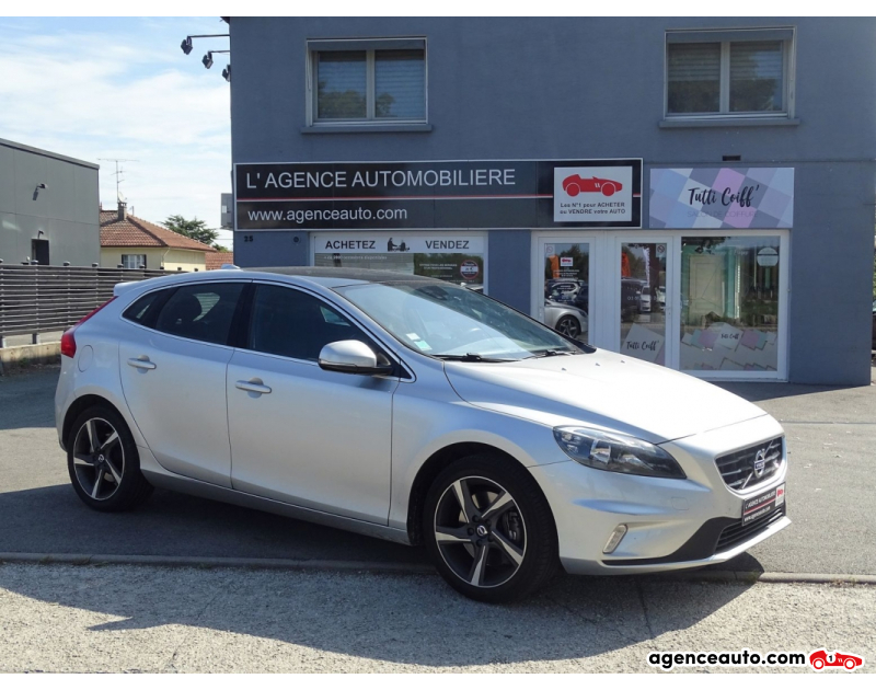 Achat voiture occasion, Auto occasion pas cher | Agence Auto Volvo V40 VOLVO V40 D3 2.0 TDI / R-DESIGN Violet Année 2015 Manuelle Diesel