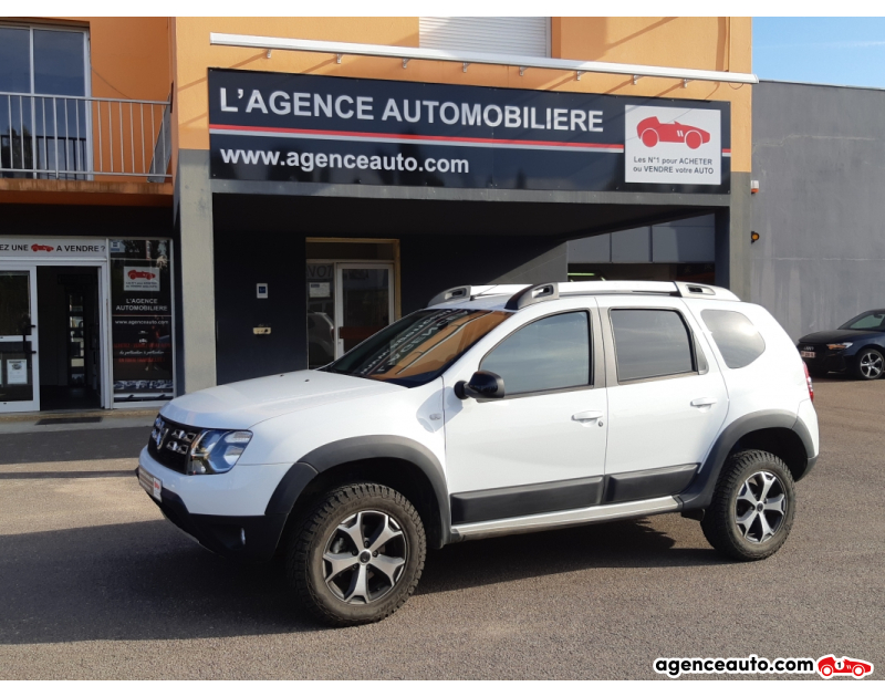 Achat voiture occasion, Auto occasion pas cher | Agence Auto Dacia Duster EXPLORER 1.5 110CV 4X4 DCI + ATTELAGE Violet Année 2017 Manuelle Diesel