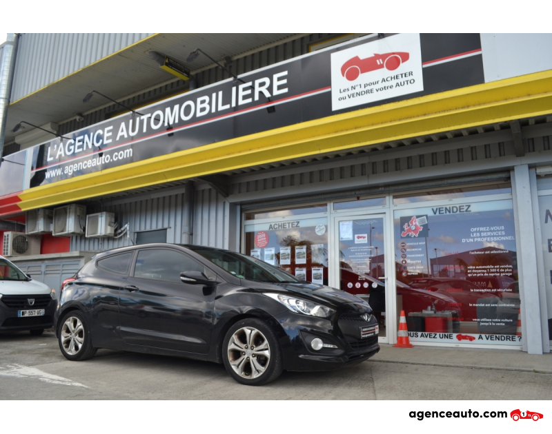 Achat voiture occasion, Auto occasion pas cher | Agence Auto Hyundai i30 1.6 CRDI128 PACK Premium 3p Violet Année 2014 Manuelle Diesel