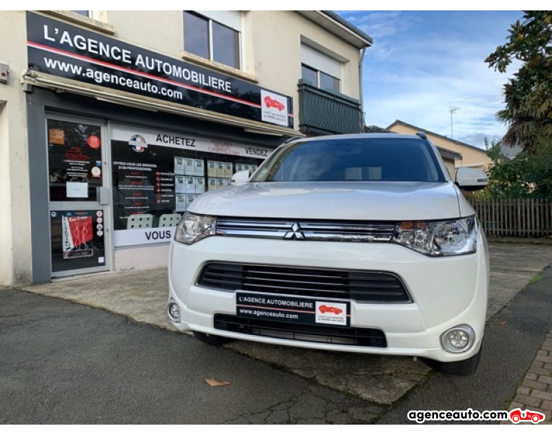 Achat voiture occasion, Auto occasion pas cher | Agence Auto Mitsubishi Outlander PHEV intense 200ch Violet Année 2014 Automatique Hybride