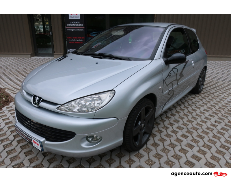 Acquisto Auto Usate, Auto Usate Economiche | Agenzia Automobiliare Peugeot 206 RC 2.0 16S 177 ch Violet Anno 2004 Manuelle Essence