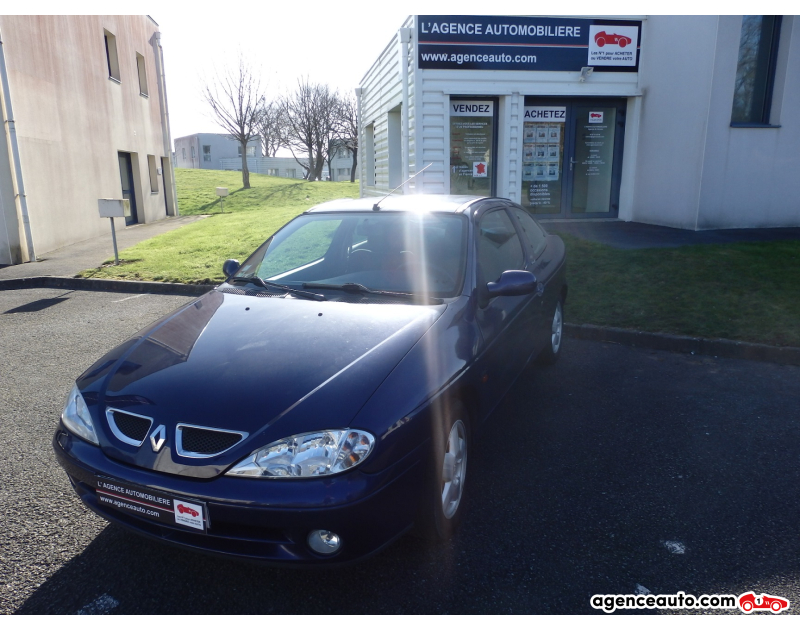 Achat voiture occasion, Auto occasion pas cher | Agence Auto Renault Megane COUPE 1.9 DCI SPORT WAY Violet Année 2002 Manuelle Essence