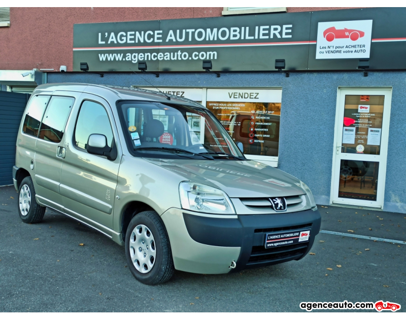 Aankoop Gebruikte Auto, Goedkope Gebruikte Auto | Agence Auto Peugeot Partner 1.6 HDI 75 TOTEM Grijs Jaar 2007 Handgeschakelde auto Diesel