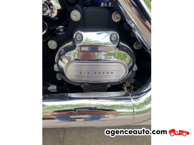 Harley Davidson Street glide — 24