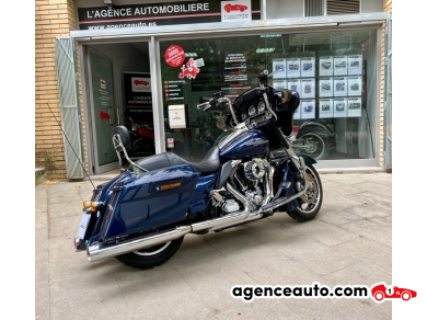 Harley Davidson Street glide — 25