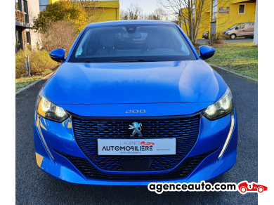 Peugeot 208 — 10