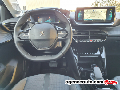 Peugeot 208 — 15