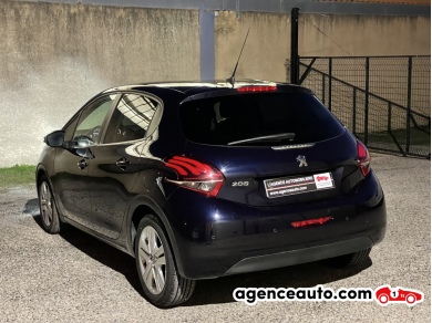 Peugeot 208 — 3