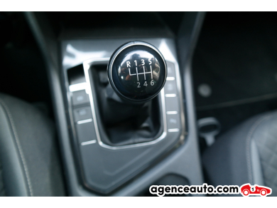 Volkswagen Tiguan — 15