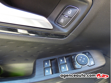 Ford Kuga — 17
