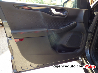 Ford Kuga — 12