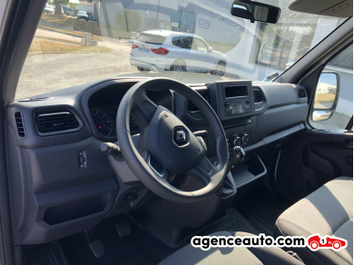 Renault Master — 9