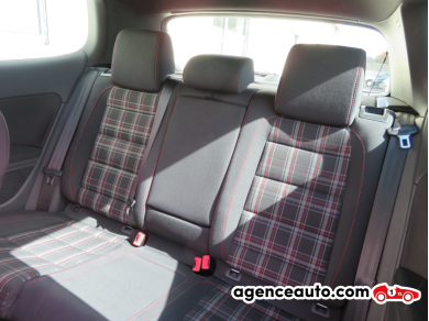 Volkswagen Golf — 15